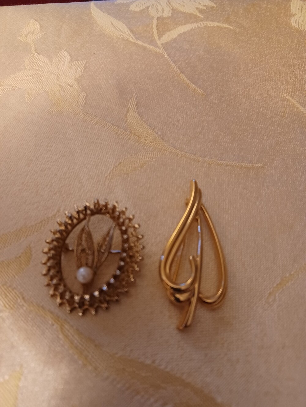 Vintage Goldtone Brooches